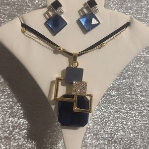 NWT Crystal Geometric Necklace & Earrings